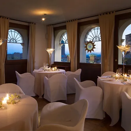 ホテル アルベルゴ アル ソーレ アーゾロ