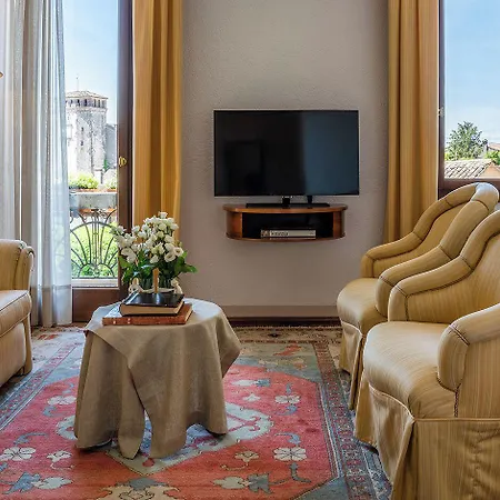 アルベルゴ アル ソーレ 5* アーゾロ